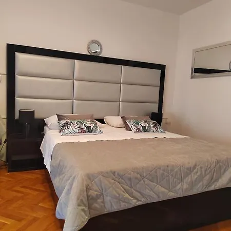 דירה Mladenka Visnjik זאדאר