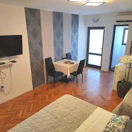 Apartamento Mladenka Visnjik